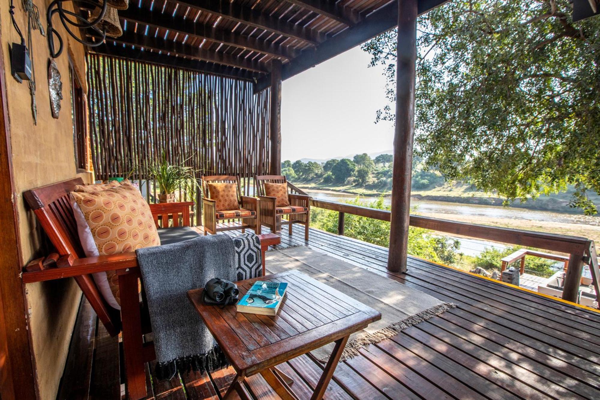 Hennie'S Rest Malalane Exterior foto