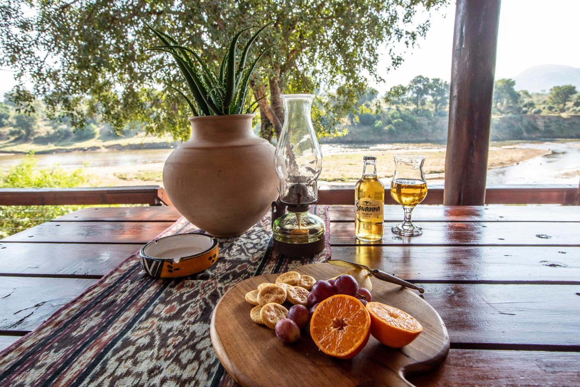 Hennie'S Rest Malalane Exterior foto